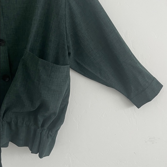 NWOT Crea Concept Hunter Green Blouse – Size 40 (US Large) - Picture 3 of 6